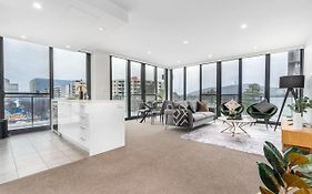 Roomy 2Br 2Ba City-Centre Apt - Hosted By Canstay